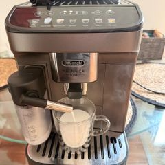 Delonghi Magnifica Evo Coffee Machine