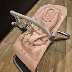 Ergobaby 3 In 1 Evolve Bouncer Blush Pink