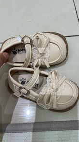 kids shoes flat