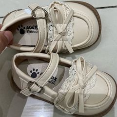 kids shoes flat