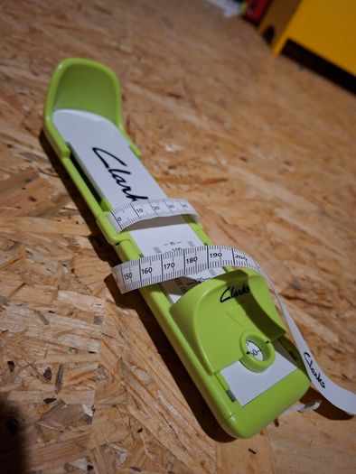 Toddler Shoe Gauge