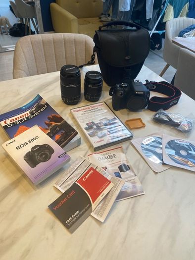 Canon 600D with 2 lens