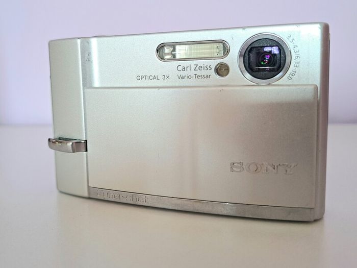 Sony cybershot T30