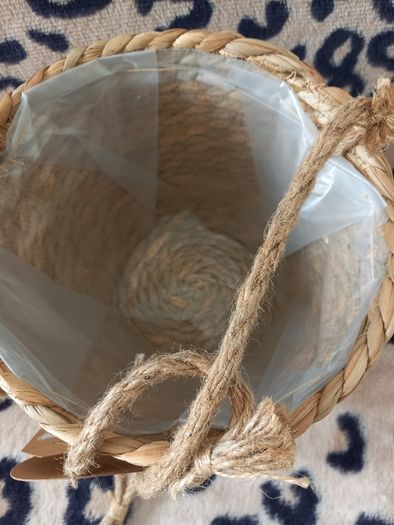 New.plants/flowers basket