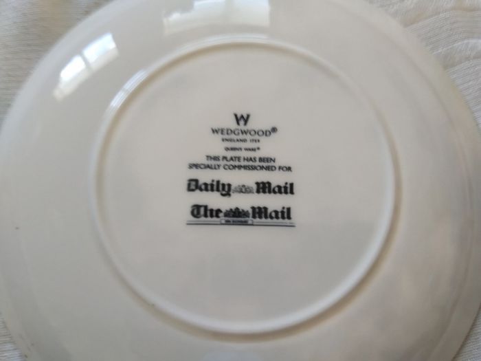 Wedgewood Queen Mother Commemorate Plate