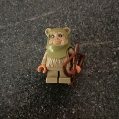 LEGO Star Wars Ewok Warrior from Advent Calendar 2015 (Day 8)