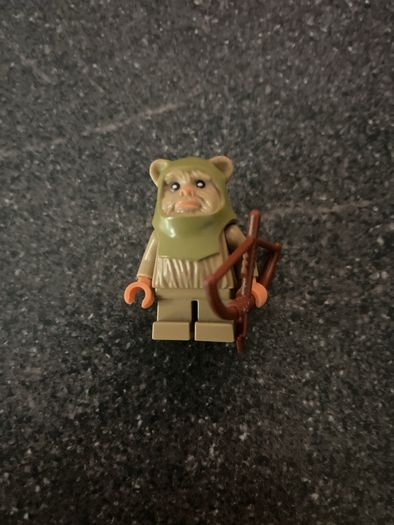 LEGO Star Wars Ewok Warrior from Advent Calendar 2015 (Day 8)