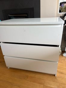 IKEA MALM Chest of drawers middle bar is missing