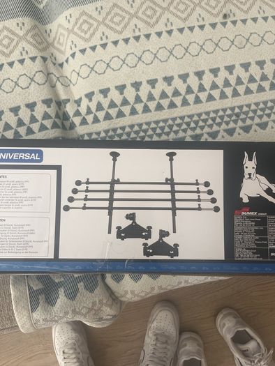 Universal metal dog guard