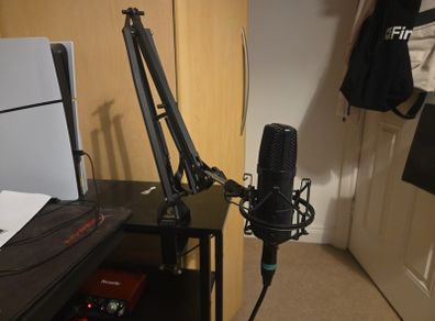 Tonor XLR Studio Microphone Kit with Desk Clamp & Boom Arm