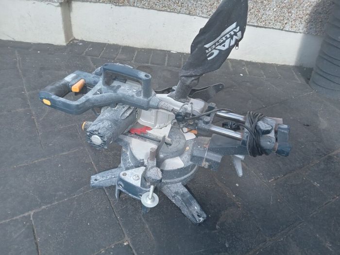 Macallister sliding mitre saw