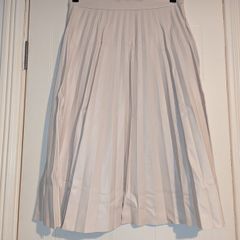 Gorgeous pleated leather midi skirt