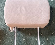 car seat headrest Hyundai minivan 00s