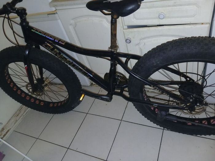 GUNSROSES Fat Tire Mountain Bike Softtail