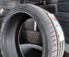 tyres kumho 245/35 zr20