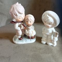 2 Porcelain Figurines