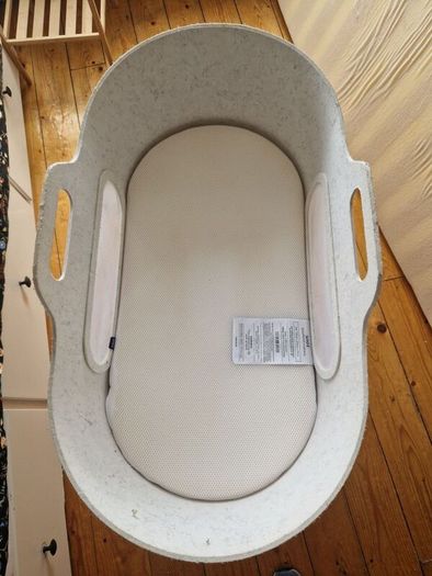 Snuzbaskit Moses Basket and Stand