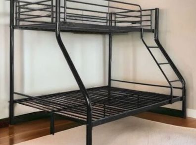 triple bunks