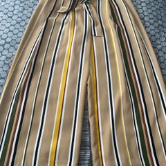 Size 8 crop trousers
