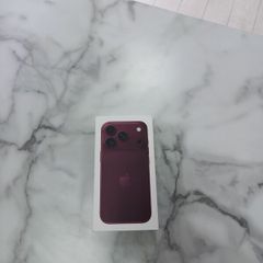 Iphone 18 pro  256gb Brand new sealed pack Unlock sim free 12 months warranty Shop collection and shop receipt