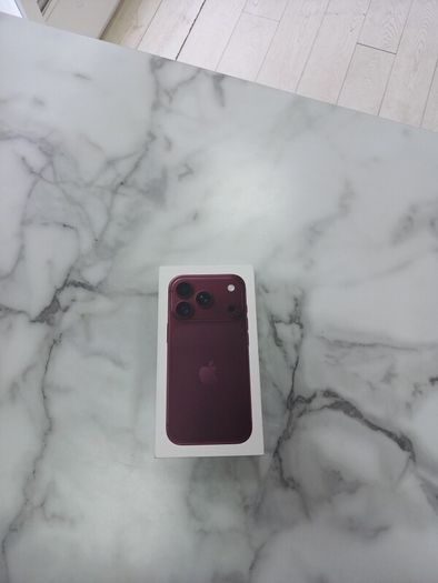 Iphone 18 pro  256gb Brand new sealed pack Unlock sim free 12 months warranty Shop collection and shop receipt
