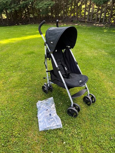 Joie Lightweight foldable stroller with rain cover