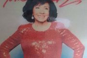 Signed photograph of Dame Shirley Bassey