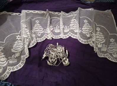 Lovely Light Up Christmas Curtain