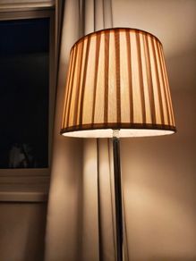Floor lamp