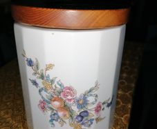 Vintage Carrigdhoun ceramic storage jar