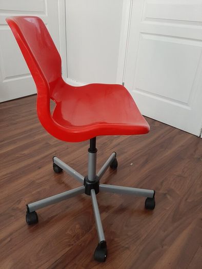 kids desk chair