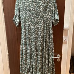 Gallery Green Daisy Print Dress