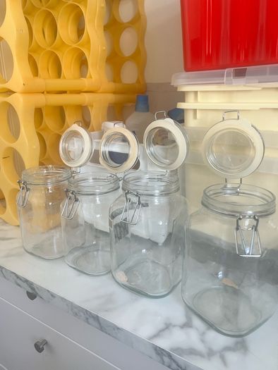 4 Glass Storage Jars with Clip Lids