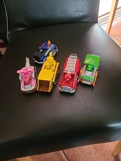 set of 5 diecat metal paw patrol figures