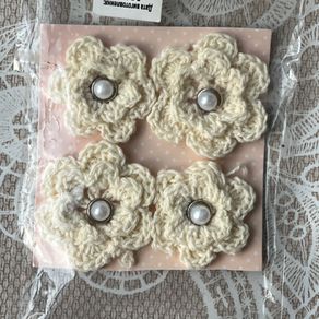 Beads crochet flowers