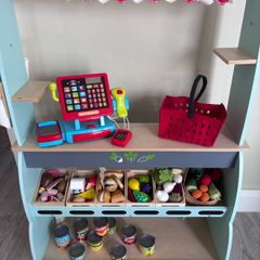 Play Shop and Cafe