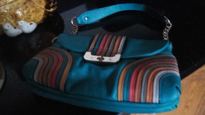 Shoulder bag