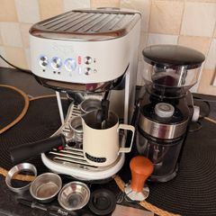 Sage Bambino Plus Espresso Machine and Coffee Grinder Set