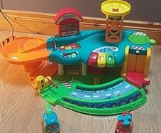 Vtech toot toot Drivers Garage