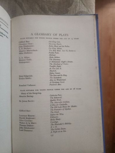 Problems Of Acting And Play Production. By Edwin C. White.  Forward By Flora  Robson. 1955. Hardback In Good Condition.  See Photos For Same.