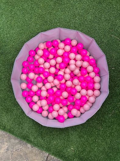 Pink ball pit & balls