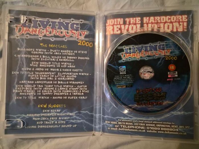 ECW - Living Dangerously 2000 Dvd