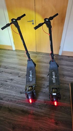 2 X Windgoo M20 electric scooters