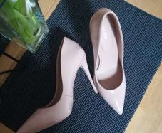 Aldo elegant stilettos in beige color