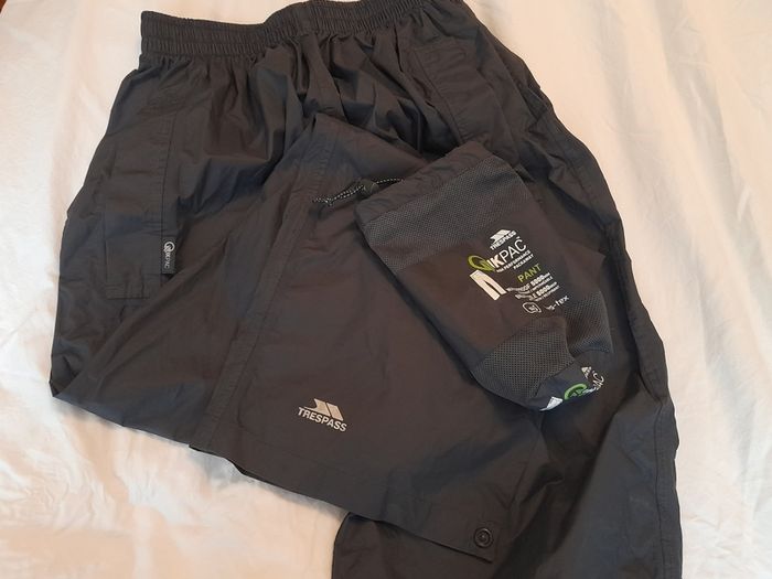 Tresspass Quickpac rain trousers Size S