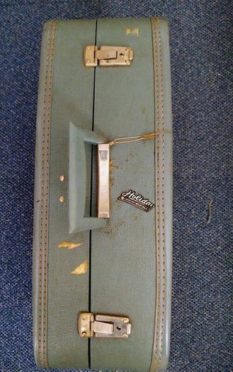 4 vintage/Antique suitcases