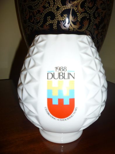 Vase Bowl Limited Edition.IRISH Parian Donegal China 1988 Dublin 1000 Years Commemorative Vase.  Immaculate.