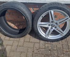 Single Audi A4 B9 alloy 18" and 17" available