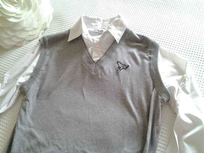 Henleys Grey Jumper/Shirt for Men - Size M