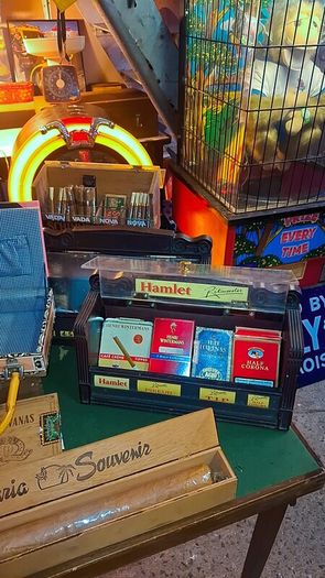 Vintage Hamlet/Ritmeester Cigar Shop display stands